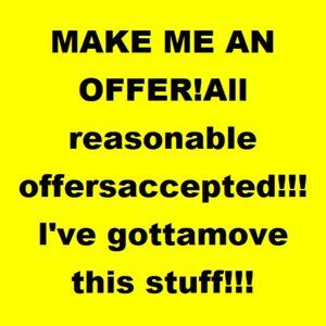 😁😁We sell 925 bracelets, rings, and necklaces.😁😁